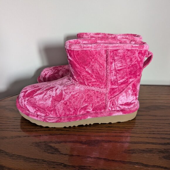 UGG classic mini NEW - Picture 2 of 9